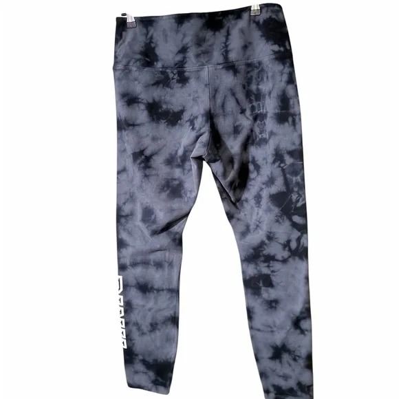 PINK Victoria's Secret Tie Dye Yoga Leggings - Picture 4 of 6